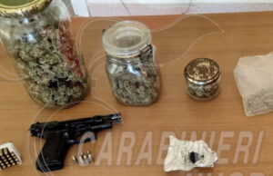 Deteneva armi e spacciava droga: arrestato giovane di Baunei