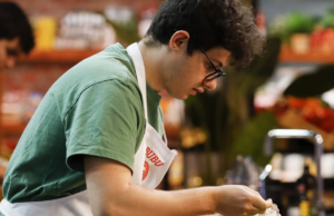 Masterchef, Bubu quasi “tradito” dai paccheri: Canavacciuolo lo salva