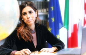 Il liceo Euclide di Cagliari si schiera al fianco della preside Savino