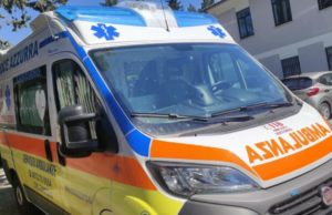 Cagliari, ennesimo scontro tra auto e moto: ferito il centauro