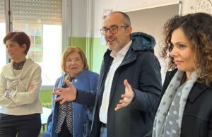 Scuola, Truzzu in aula si complimenta con gli alunni del Giovanni Lilliu