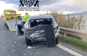 Grave tamponamento sulla 195: tre persone trasportate in ospedale