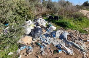 San Paolo e Santa Gilla: il regno della spazzatura | La foto-denuncia