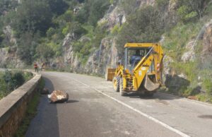Caduta massi sulla strada: senso unico tra Arbus e Fluminimaggiore