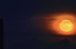 Cagliari, ma guarda che luna di mercoledì sera