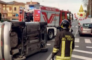 Quartu Sant’Elena, auto si ribalta in viale Colombo
