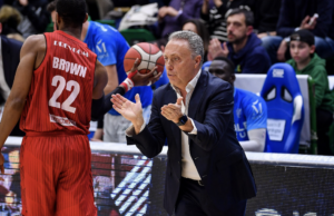 Dinamo contro Tortona, Bucchi: “Guai a sottovalutare la gara”