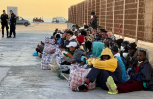 Migranti a Lampedusa, 70 persone saranno trasportate a Cagliari