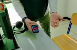 Esame della patente con “suggeritore”: denunciato un bengalese