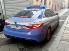 Bimbo cade dal balcone a Sassari, ricoverato in codice rosso