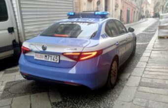 Bimbo cade dal balcone a Sassari, ricoverato in codice rosso