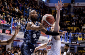 Crollo inaspettato della Dinamo: a Brindisi perde per 92-58