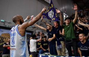 Dowe non fa sconti, la Dinamo supera Reggio Emilia e torna quarta