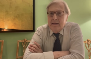 Sgarbi contro la sospensione della maestra sarda: “Ufficio scolastico di dementi”