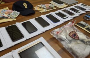 Fermato con patente falsa a Sassari: in casa eroina e 2000 euro