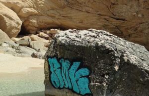 Cala Biriola, spunta un Tiktok: “Ho aumentato valore allo scoglio”