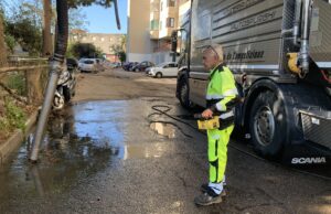 Cagliari, in via Schiavazzi scompare il lago puzzolente degli scorsi giorni