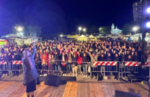 “Tutti in festa!” | Maria Giovanna Cherchi conquista Decimomannu