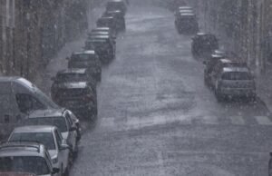 La pioggia si abbatte su Cagliari: nubifragio e disagi in città