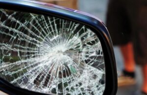 San Gavino Monreale, prova la truffa dello specchietto ma viene messo in fuga