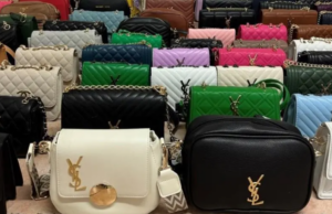 Oltre 60 borse contraffatte: denunciato sul litorale di Alghero