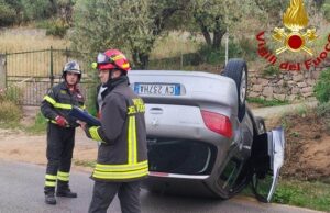 Orgosolo, auto si ribalta: due donne finiscono in ospedale