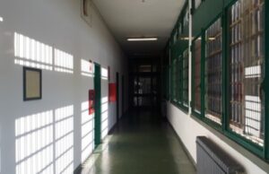 Tragedia sfiorata nella colonia di Isili: detenuto strangola un agente