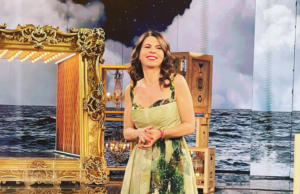 Geppi fa il bis: condurrà la serata finale del Premio Strega 2023