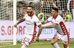 A Bari si sentono la Serie in A in tasca: delirio per il ritorno dei giocatori