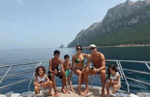 Vacanze in Sardegna per Ronaldo e Georgina insieme ai bimbi