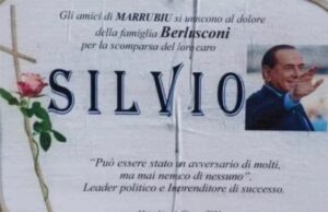 I necrologi per Berlusconi a Marrubiu e Mogoro strappati e imbrattati