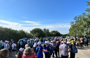 Lezioni di “ploggin” a San Sperate: raccogliere rifiuti passeggiando