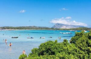 Estate 2024, la Sardegna è la terza regione più gettonata dagli italiani