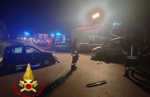 Scontro tra due auto sulla ss 133 bis: feriti padre e figlio