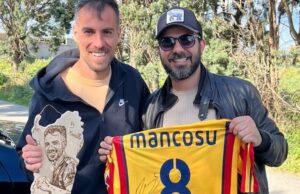 Raccontare la Sardegna (e il Cagliari) col legno: il sogno realizzato da Fabio Farci