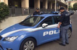 Cerca di disfarsi della cocaina nel lavabo: arrestato a Cagliari