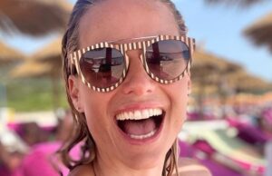 La prima estate da nonna per Michelle Hunziker: vacanze in Sardegna