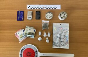 Viale Buoncammino, fermato con la droga: diciassettenne nei guai