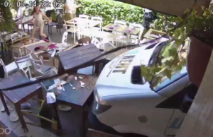 Camion su tavolini a Cagliari: 15 feriti, dieci sono in ospedale