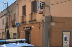 Tabaccaio rapinato a Cagliari, al vaglio i filmati delle videocamere