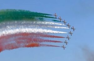Spettacolo Frecce Tricolori al Poetto | Code infinite però verso il lungomare
