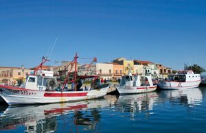 Macabra scoperta al porto di Sant’Antioco: uomo trovato morto in acqua