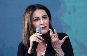 Emergenza incendi, Santanché: 15 milioni per aiutare gli operatori del turismo