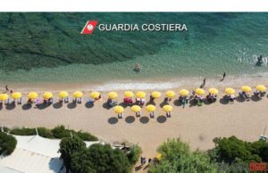 Cannigione: stabilimento abusivo, liberati 500 metri quadri di spiaggia