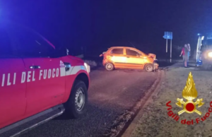 Fuori strada al bivio di Ollastra: estratto dall’auto dai Vigili del fuoco