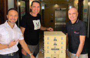 Cagliari, l’hotel Due Colonne ricostruito con i mattoncini Lego