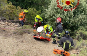 Centauro tedesco finisce in una scarpata: ricoverato al Brotzu di Cagliari