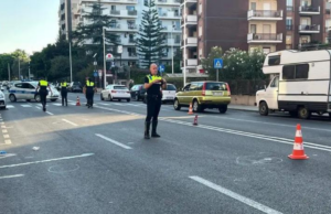 Cagliari, attraversa le strisce e viene falciata: anziana muore al Brotzu