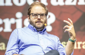 Pregliasco: “Oggi i podcast e i social hanno un ruolo informativo rilevante”