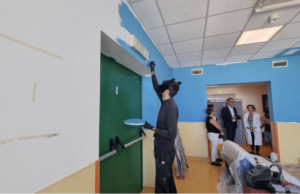 Oristano, Manu Invisible colora il reparto di pediatria del San Martino